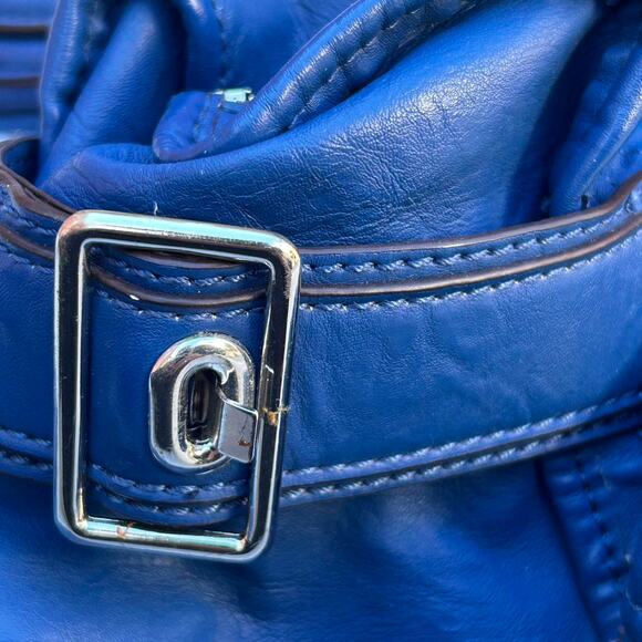Vintage guess blue handbag - Picture 5 of 8